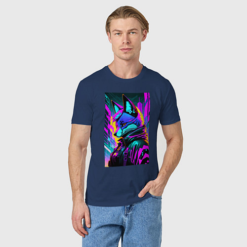Мужская футболка Неоновая лиса - киберпанк - нейросеть / Тёмно-синий – фото 3