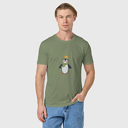 Футболка хлопковая мужская Весёлый пингвин в шапке, цвет: авокадо — фото 2
