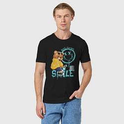 Футболка хлопковая мужская Плюшевый медведь и смайлик, цвет: черный — фото 2