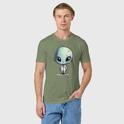 Футболка хлопковая мужская Милый инопланетянин с большими глазами, цвет: авокадо — фото 2