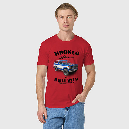 Мужская футболка Винтажный внедорожник Форд Бронко / Красный – фото 3