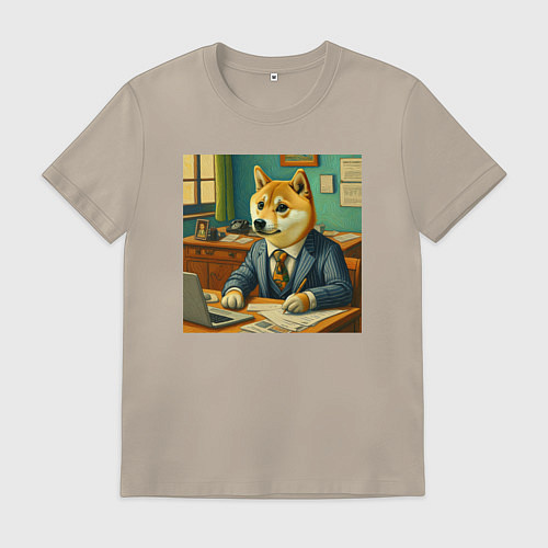 Мужская футболка Мемная собака Doge в костюме грустно работает за с / Миндальный – фото 1