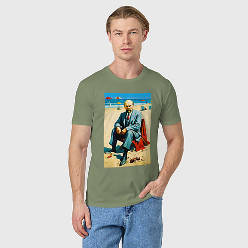 Мужская футболка Великий вождь Ленин на пляже - Биарриц / Авокадо – фото 3