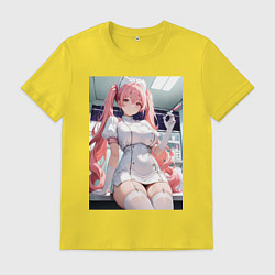 Футболка хлопковая мужская Медсестричка сделает тебе укол любви, цвет: желтый