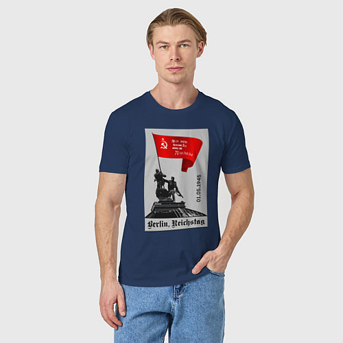 Мужская футболка Знамя победы над рейхстагом / Тёмно-синий – фото 3
