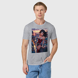 Футболка хлопковая мужская Чудо-женщина с городским фоном в стиле комиксов, цвет: меланж — фото 2