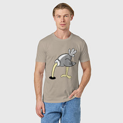 Футболка хлопковая мужская Влюбленный страус: для него, цвет: миндальный — фото 2