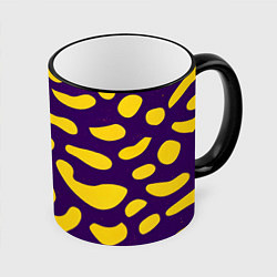 Кружка 3D Желтые пятна на фиолетовом фоне, цвет: 3D-черный кант