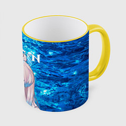 Кружка 3D Кокоми на фоне воды, цвет: 3D-желтый кант