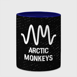 Кружка 3D Arctic Monkeys glitch на темном фоне, цвет: 3D-белый + синий — фото 2