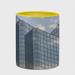 Кружка 3D Городское небо и зеркальная многоэтажка, цвет: 3D-белый + желтый — фото 2
