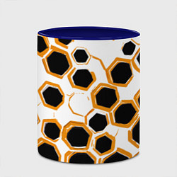 Кружка 3D Чёрно-жёлтые шестиугольники на белом фоне, цвет: 3D-белый + синий — фото 2