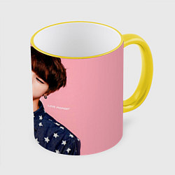 Кружка 3D BTS: Love Me, цвет: 3D-желтый кант