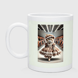 Кружка керамическая Милая винтажная кошка на подиуме в винтажном плать, цвет: фосфор