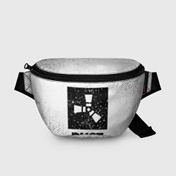 Поясная сумка Rust с потертостями на светлом фоне