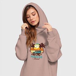 Женское худи-платье Джип Вранглер на фоне шикарного пляжа, цвет: пыльно-розовый — фото 2