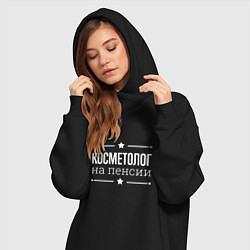 Женское худи-платье Косметолог - на пенсии, цвет: черный — фото 2