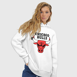 Толстовка оверсайз женская Chicago Bulls цвета белый — фото 2
