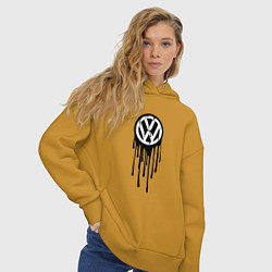 Толстовка оверсайз женская Volkswagen - art logo, цвет: горчичный — фото 2