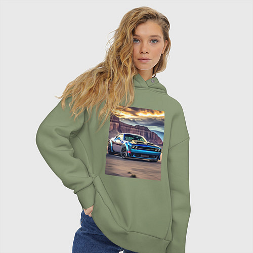 Женское худи оверсайз Авто Додж Челленджер / Авокадо – фото 3