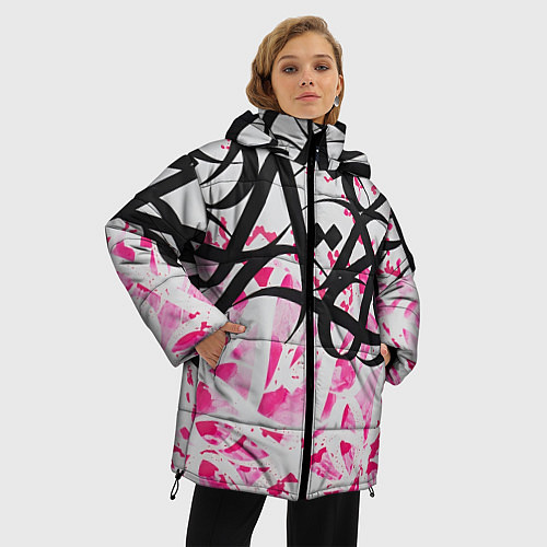 Женская зимняя куртка Черно-розовая каллиграфия / 3D-Светло-серый – фото 3