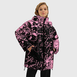 Куртка зимняя женская Блэкпинк - автографы, цвет: 3D-красный — фото 2