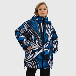 Куртка зимняя женская Синий и белый узор на чёрном фоне, цвет: 3D-светло-серый — фото 2
