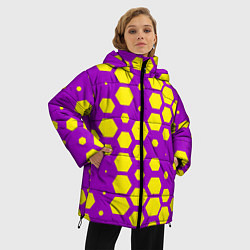 Куртка зимняя женская Желтые соты на фиолетовом фоне, цвет: 3D-светло-серый — фото 2