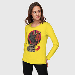 Лонгслив хлопковый женский Ворона на черепе, цвет: желтый — фото 2