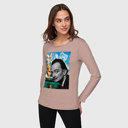 Лонгслив хлопковый женский Сальвадор Дали портрет с Бабочками, цвет: пыльно-розовый — фото 2