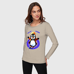 Лонгслив хлопковый женский Пингвин на скейте, цвет: миндальный — фото 2