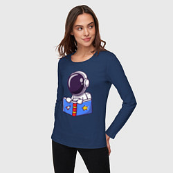 Лонгслив хлопковый женский Космонавт с книгой, цвет: тёмно-синий — фото 2