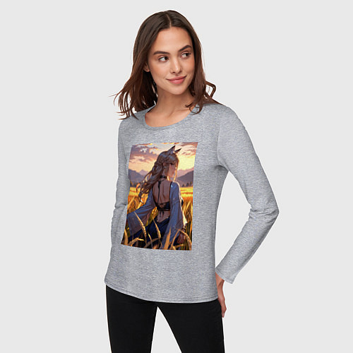 Женский лонгслив Девушка-волчица посреди поля пшеницы / Меланж – фото 3
