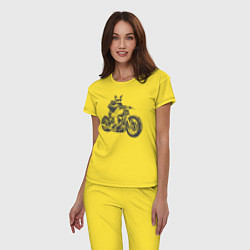 Пижама хлопковая женская Сфинкс мотоциклист на чоппере кот байкер, цвет: желтый — фото 2