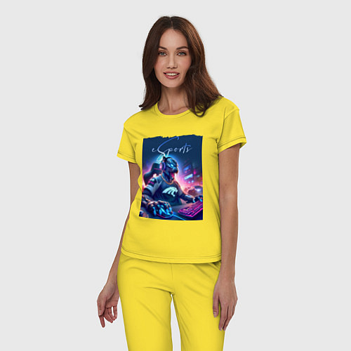 Женская пижама Cyber panther is esports player - neon glow / Желтый – фото 3