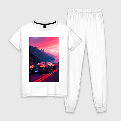 Женская пижама Суперкар едет около океана / Белый – фото 1