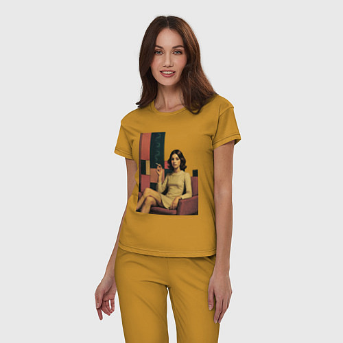 Женская пижама Девушку в кресле ретро поп-арт 1970-е / Горчичный – фото 3