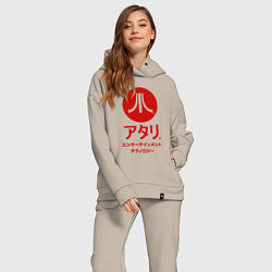 Женский костюм оверсайз Atari japan logo, цвет: миндальный — фото 2