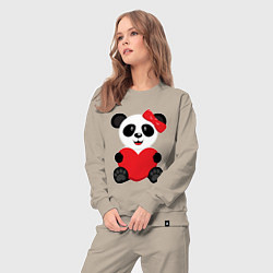 Костюм хлопковый женский Панда с сердцем на прозрачном фоне, цвет: миндальный — фото 2