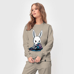 Костюм хлопковый женский Зайчонок обнял клубки The bunny hugged the balls, цвет: миндальный — фото 2