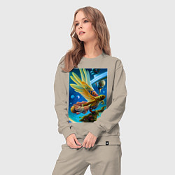 Костюм хлопковый женский Космическая птица нейросеть - фантазия, цвет: миндальный — фото 2