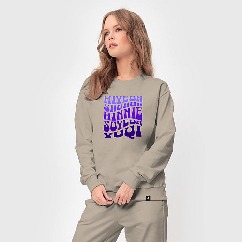 Женский костюм G I-dle k-idols / Миндальный – фото 3