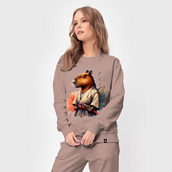 Костюм хлопковый женский Capybara samurai - ai art fantasy, цвет: пыльно-розовый — фото 2