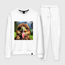 Костюм хлопковый женский Забавный орел с высунутым языком в горах, цвет: белый