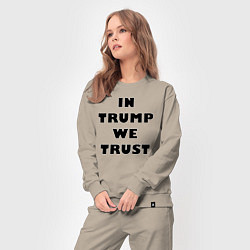 Костюм хлопковый женский In Trump we trust - slogan, цвет: миндальный — фото 2