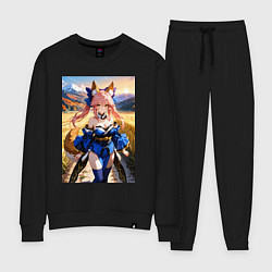 Женский костюм Лиса посреди живописного поля