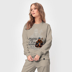 Костюм хлопковый женский Сила духа - один на истине, цвет: миндальный — фото 2