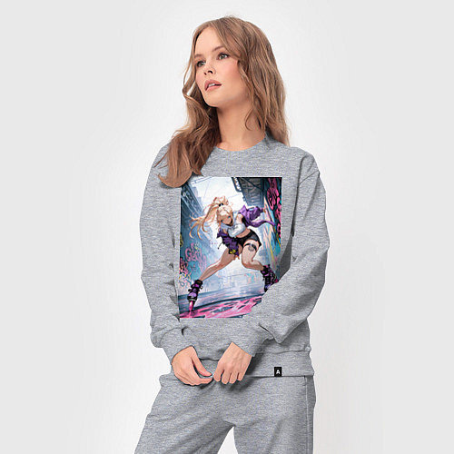 Женский костюм Девушка на роликах исполняет трюки / Меланж – фото 3