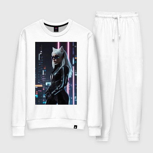 Женский костюм Девушка с кошачьими ушами стоит на фоне небоскребо / Белый – фото 1