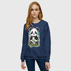 Свитшот хлопковый женский Медвежонок панды в наушниках, цвет: тёмно-синий — фото 2